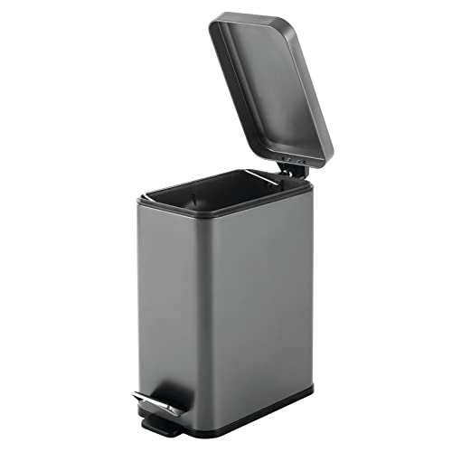 mDesign Pedal Bin — Waste Bin with Pedal, Lid and Plastic Bucket Insert for Bathroom, Kitchen, and Office — Metal Household Rubbish Bin with Ergonomic Design — Dark Grey - color: Graphite Gray, size: 2.6 Gallon