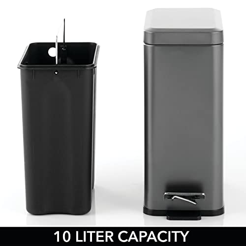 mDesign Pedal Bin — Waste Bin with Pedal, Lid and Plastic Bucket Insert for Bathroom, Kitchen, and Office — Metal Household Rubbish Bin with Ergonomic Design — Dark Grey - color: Graphite Gray, size: 2.6 Gallon