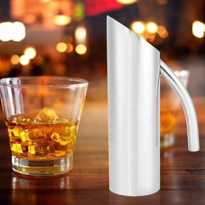 1.6L Large Capacity Stainless Steel Water Pitcher Leak-Proof Spout with Ergonomic Handle Cold Drink Jug for Bar & Restaurant