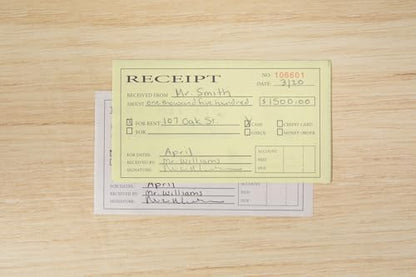 Cash and Rent Receipt Book - 200 Sets of Receipts - 2 Part Carbonless Paper - Ideal for Small Businesses and Landlords