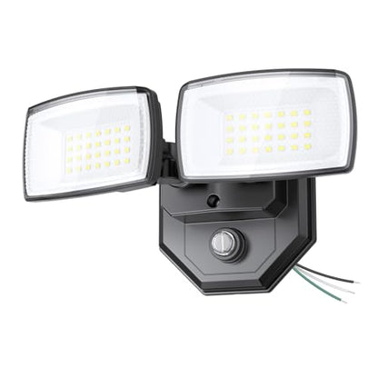 Onforu 3200lm Dusk to Dawn Outdoor Lighting, IP66 Waterproof, Auto on Off - color: Black