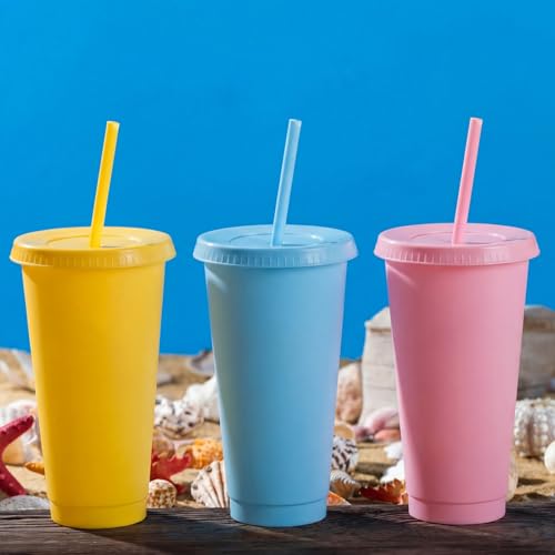 15-Count Bulk Plastic Tumblers with Snap Lids, 24oz Commercial-Grade Coffee Cups, Durable Reusable Drinkware for Restaurant, Office Use & Outdoor Events(Solid Color)