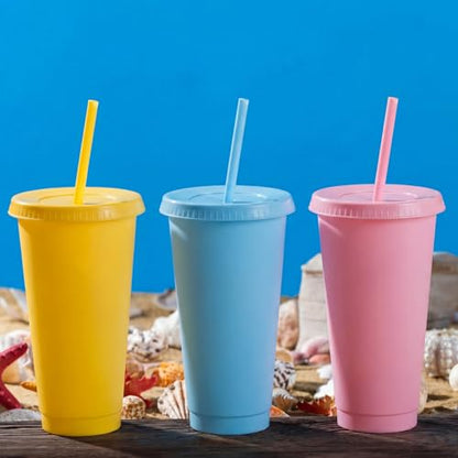 15-Count Bulk Plastic Tumblers with Snap Lids, 24oz Commercial-Grade Coffee Cups, Durable Reusable Drinkware for Restaurant, Office Use & Outdoor Events(Solid Color)