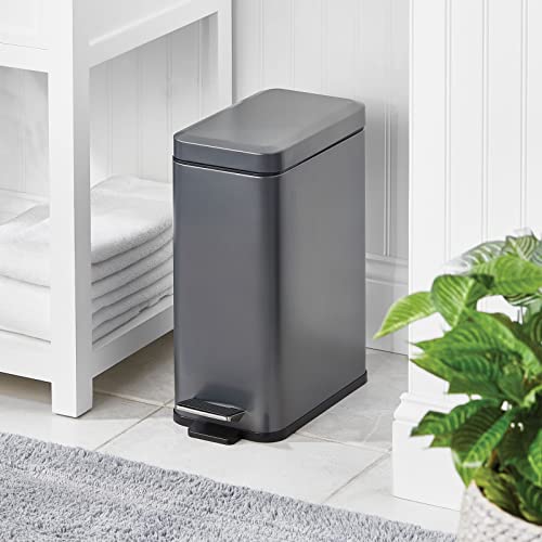 mDesign Pedal Bin — Waste Bin with Pedal, Lid and Plastic Bucket Insert for Bathroom, Kitchen, and Office — Metal Household Rubbish Bin with Ergonomic Design — Dark Grey - color: Graphite Gray, size: 2.6 Gallon
