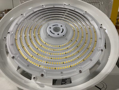Sylvania 62076 - UFOHIBA2A/200UNVD850/WH Indoor Round UFO High Low Bay LED Fixture