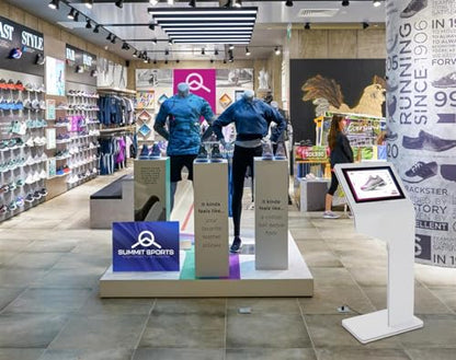 Displays2go 15" Touch Screen Digital Kiosk with Camera