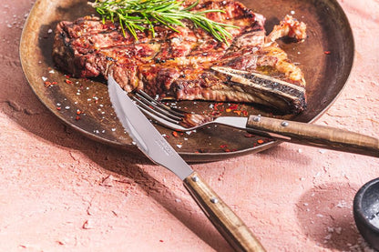 Arcos Table Knives - Steak Knife Table Knife - Blade Nitrum Stainless Steel 4" - Cut meat effortlessly thanks to its pearly edge - Powerful serrated blade - Handle Pack Wood Brown color